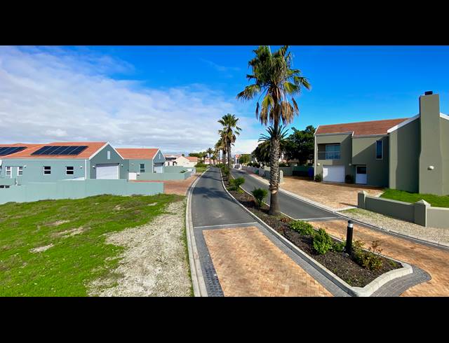 1,069M² VACANT LAND FOR SALE IN PORT OWEN
